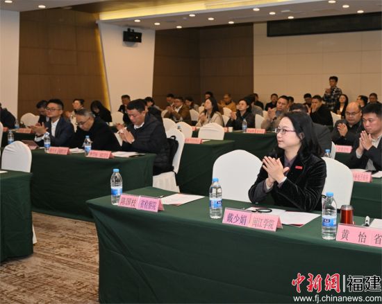 　　研讨会现场，可乐小说网
供图