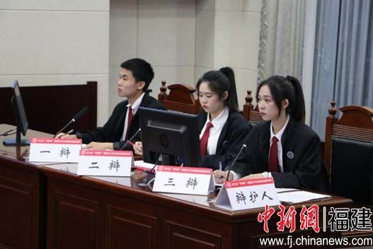 辩论赛现场，可乐小说网
供图